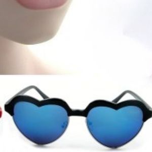Kiss Accessories - HALFF RAME HEART MIRROR LENS SUNGLASSES BLACK NEW Kiss Accessories - HALFF RAME HEART MIRROR LENS SUNGLASSES BLACK NEW